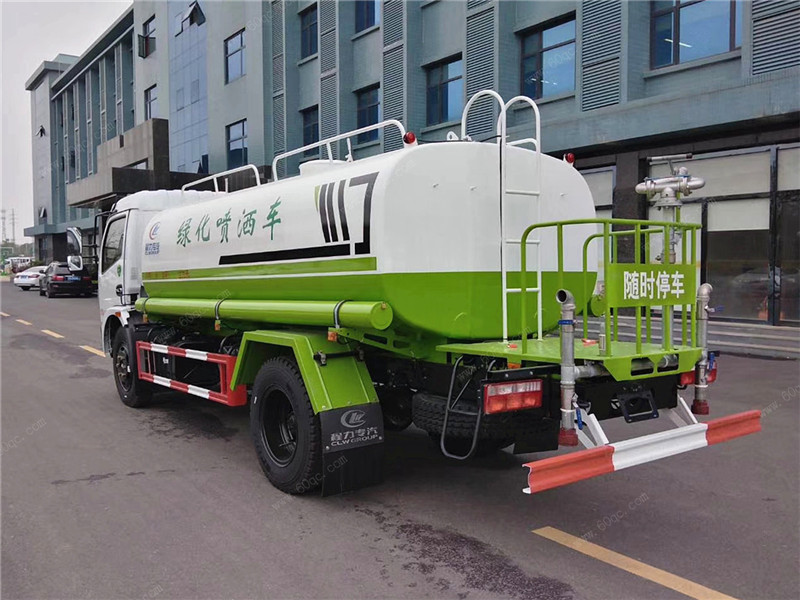 東風(fēng)福瑞卡國六灑水車